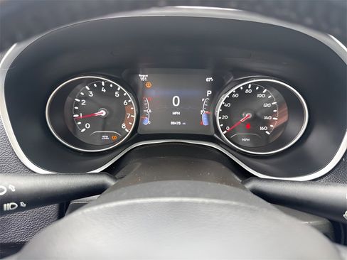 Used 2020 Jeep Compass Sport image 18