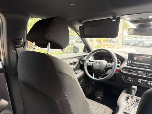 Certified 2025 Honda HR-V Sport image 17