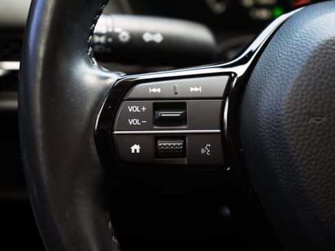 Certified 2024 Honda HR-V EX-L image 20