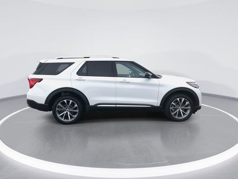 Used 2025 Ford Explorer Platinum w/ Ultimate Package AWD/4WD image 9
