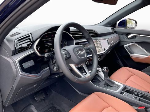 Used 2025 Audi Q3 2.0T Premium Plus w/ Premium Plus Package AWD/4WD image 18
