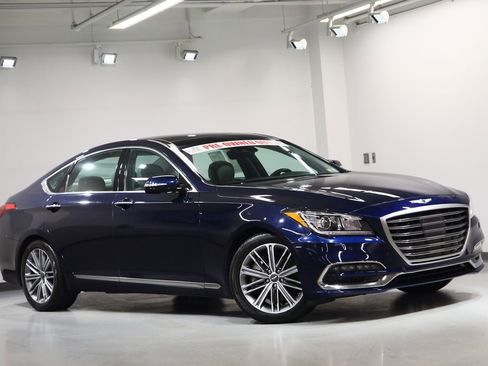 Used 2018 Genesis G80 3.8 w/ Option Group 02 image 2