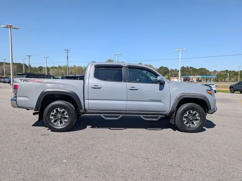 Used 2021 Toyota Tacoma TRD Off-Road image 6