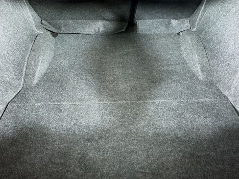 Used 2022 Dodge Challenger R/T w/ Blacktop Package image 30