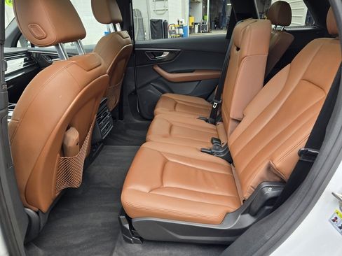 Used 2023 Audi Q7 2.0T Premium image 31