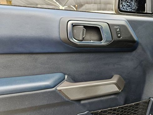 Used 2023 Ford Bronco Outer Banks image 9