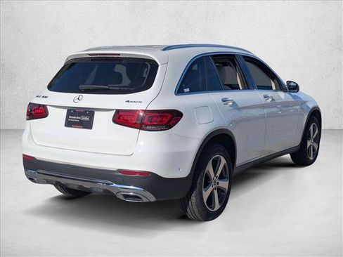 Used 2022 Mercedes-Benz GLC 300 4MATIC image 5