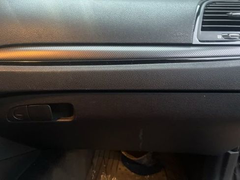 Used 2013 Chrysler 300 S image 20