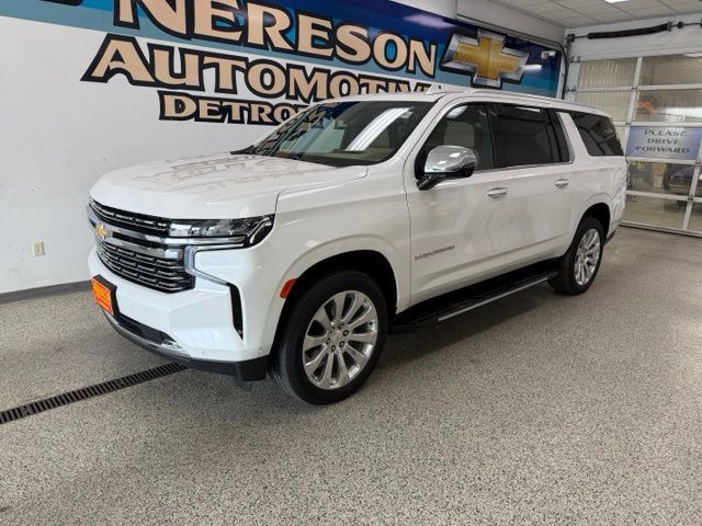 Used 2024 Chevrolet Suburban Premier w/ Advanced Technology Package AWD/4WD image 1