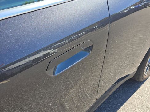 Certified 2025 BMW X3 xDrive30i image 14