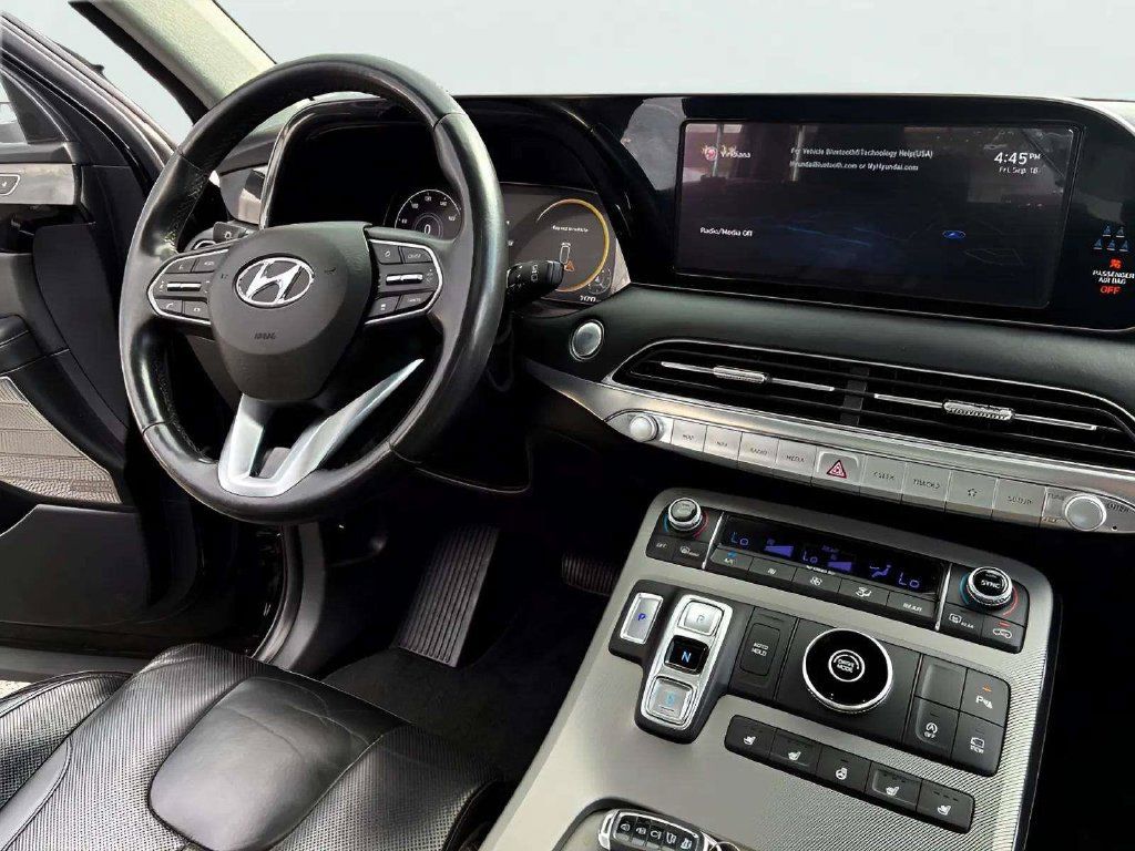 Used 2022 Hyundai Palisade Limited FWD image 16