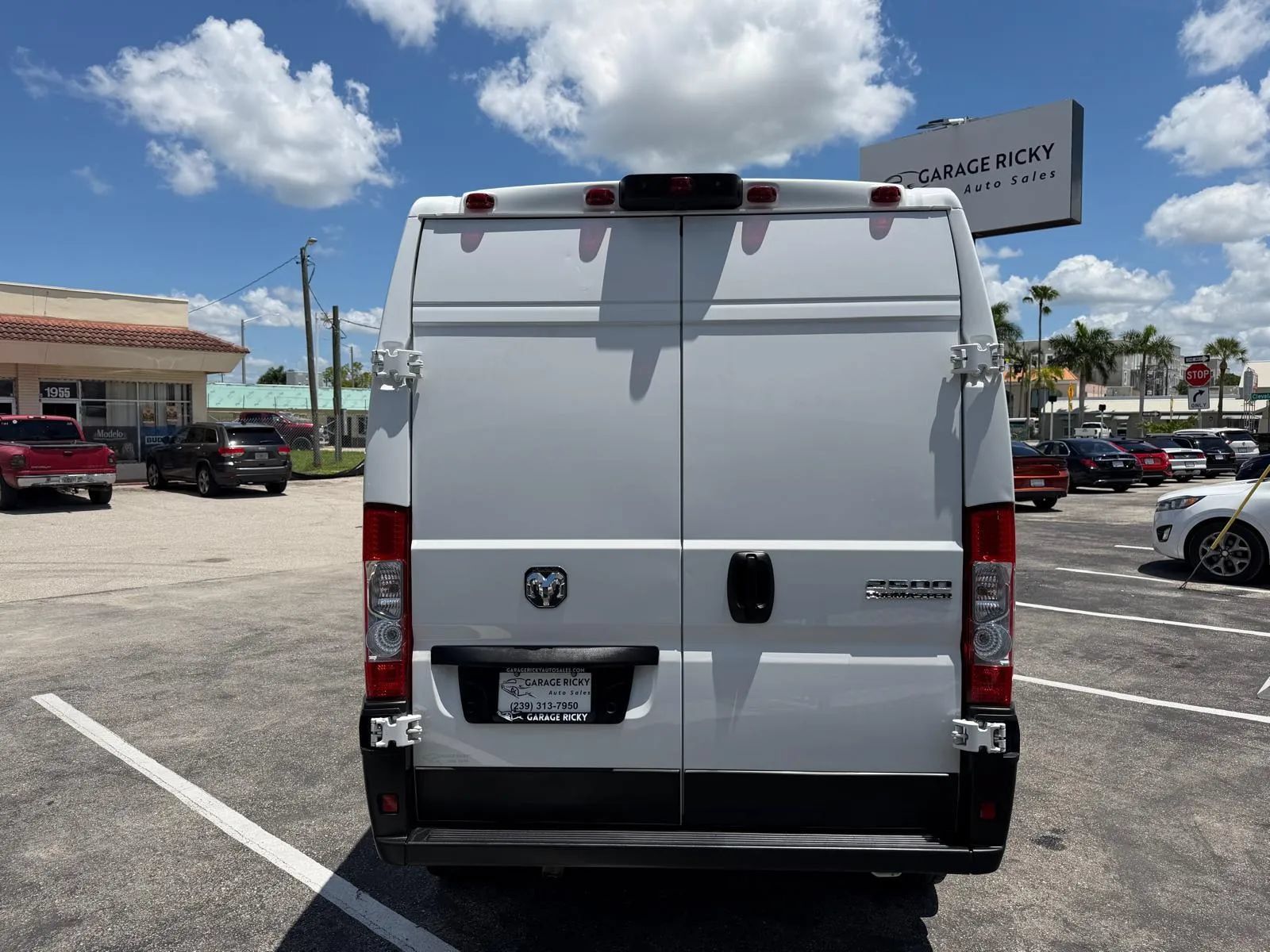 Used 2023 RAM ProMaster 2500 FWD image 6