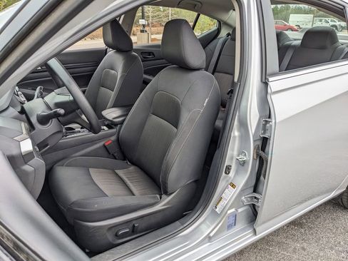 Used 2024 Nissan Altima 2.5 SV image 33