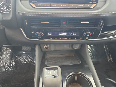 Certified 2023 Nissan Rogue SL AWD/4WD image 24