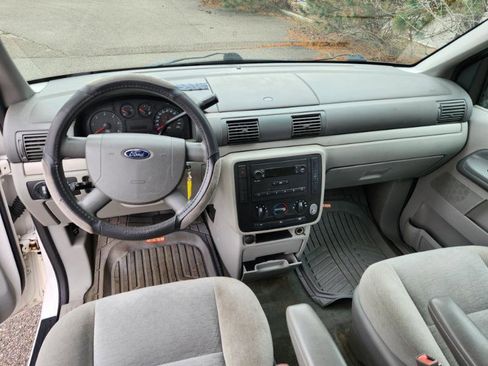 Used 2005 Ford Freestar S image 20