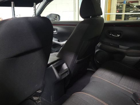 Used 2024 Honda HR-V Sport image 11