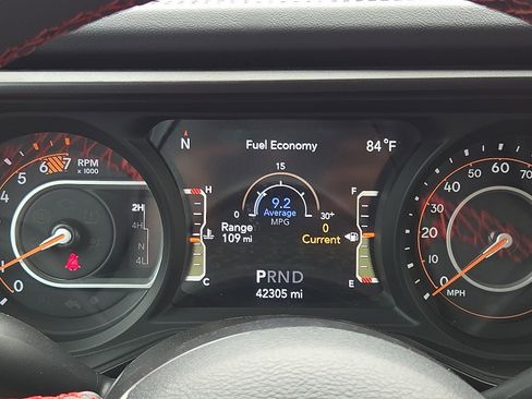 Used 2024 Jeep Wrangler Unlimited Rubicon w/ Convenience Group image 10