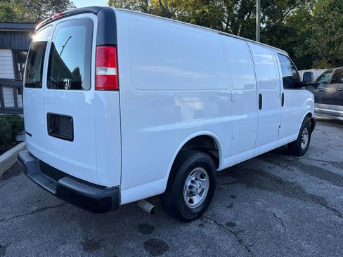 Used 2021 Chevrolet Express 2500 w/ Driver Convenience Package image 2