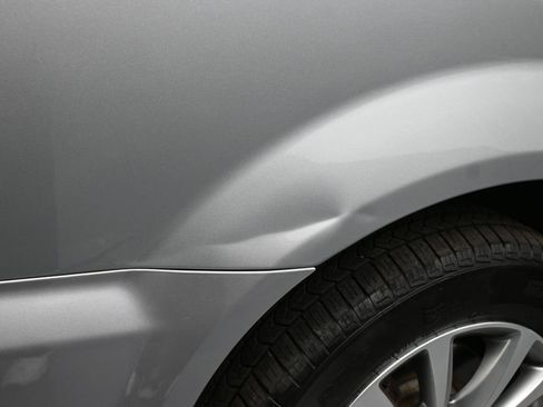 Used 2014 Chrysler Town & Country Touring-L FWD image 53