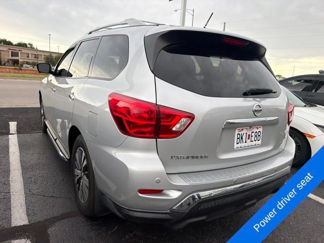 Used 2018 Nissan Pathfinder SL FWD image 7
