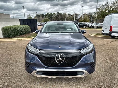 Used 2023 Mercedes-Benz EQE 350+ SUV image 12