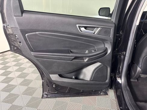 Used 2023 Ford Edge Titanium AWD/4WD image 40