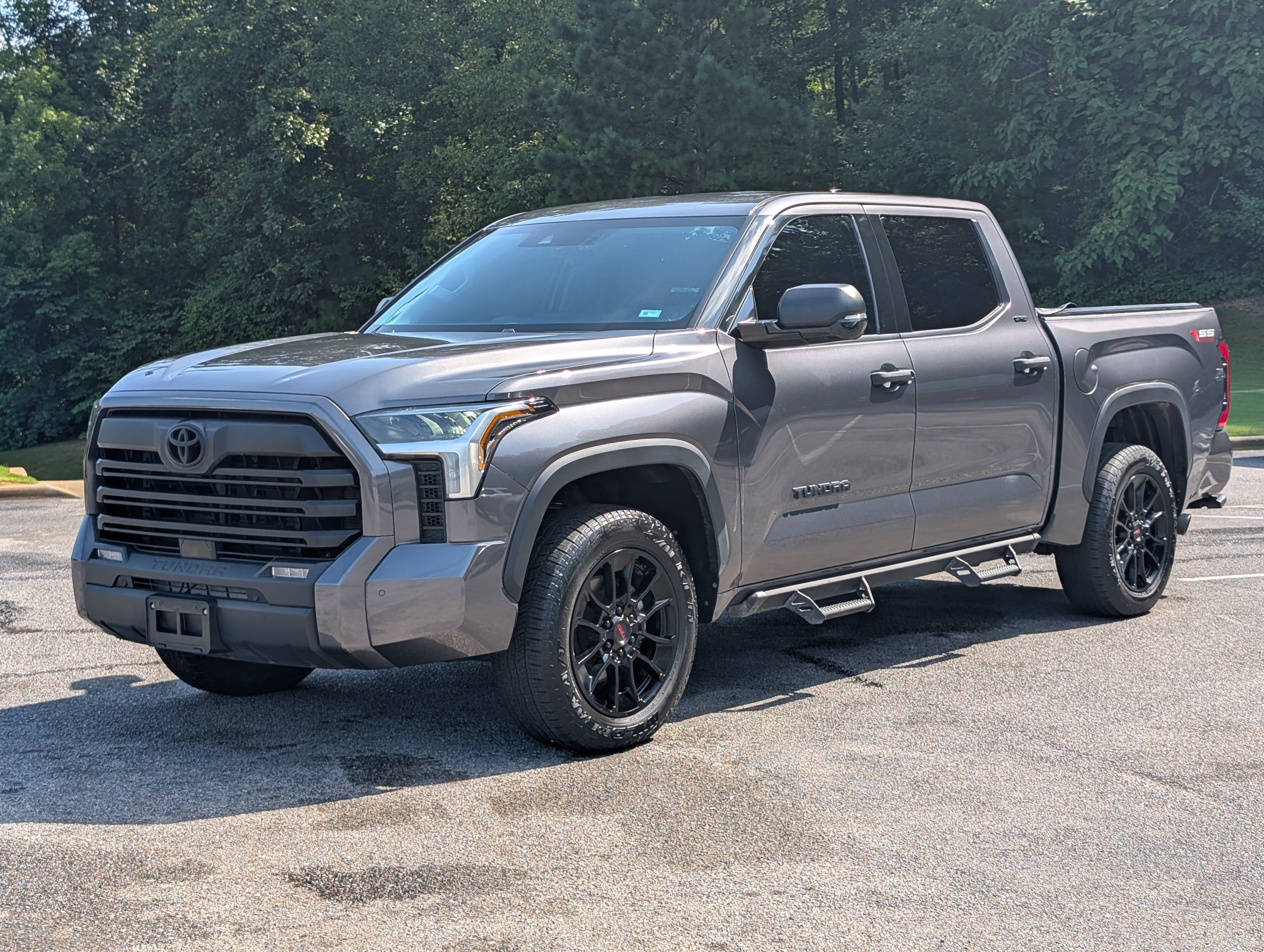 Used 2023 Toyota Tundra SR5 w/ SR5 Convenience Package AWD/4WD image 5