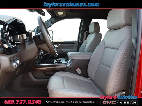 Used 2025 GMC Sierra 3500 SLT w/ SLT Premium Package image 5