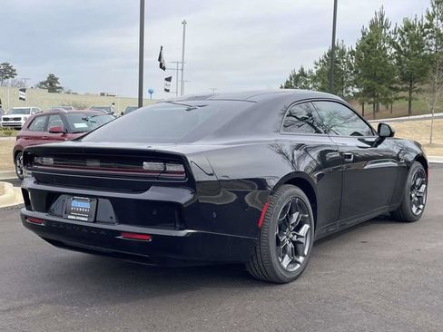 Used 2025 Dodge Charger R/T w/ Quick Order Package 25M R/T image 3
