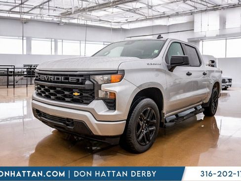 Used 2022 Chevrolet Silverado 1500 Custom image 24