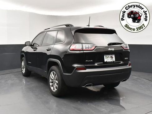 Used 2022 Jeep Cherokee Latitude Lux w/ Sun & Sound Group AWD/4WD image 4