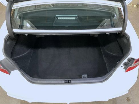 Used 2024 Toyota Camry SE image 21