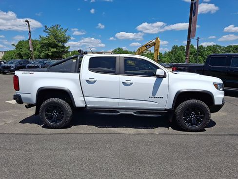 Used 2021 Chevrolet Colorado ZR2 w/ ZR2 Dusk Special Edition AWD/4WD image 8