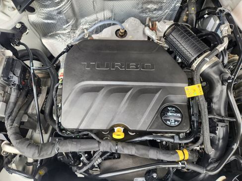 Used 2024 Buick Envista Avenir image 32