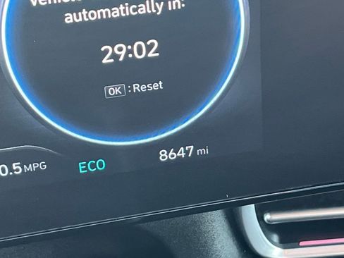 Used 2025 Hyundai Elantra Limited image 43