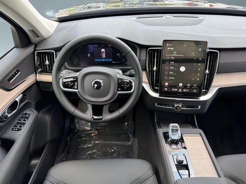 New 2026 Volvo XC90 B5 Plus w/ Protection Package AWD/4WD image 28