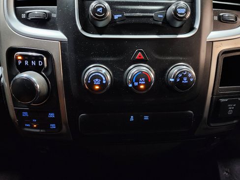 Used 2016 RAM 1500 Big Horn image 31