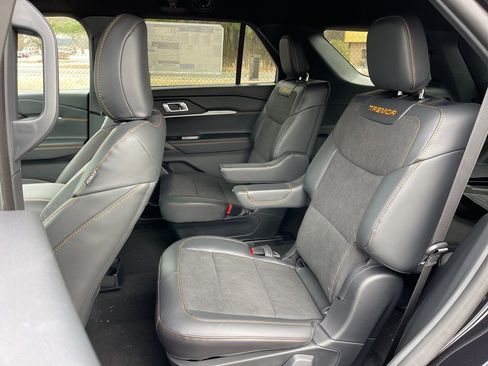 New 2026 Ford Explorer Tremor w/ Tremor Convenience Package image 19