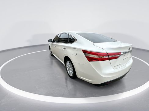 Used 2014 Toyota Avalon XLE FWD image 6