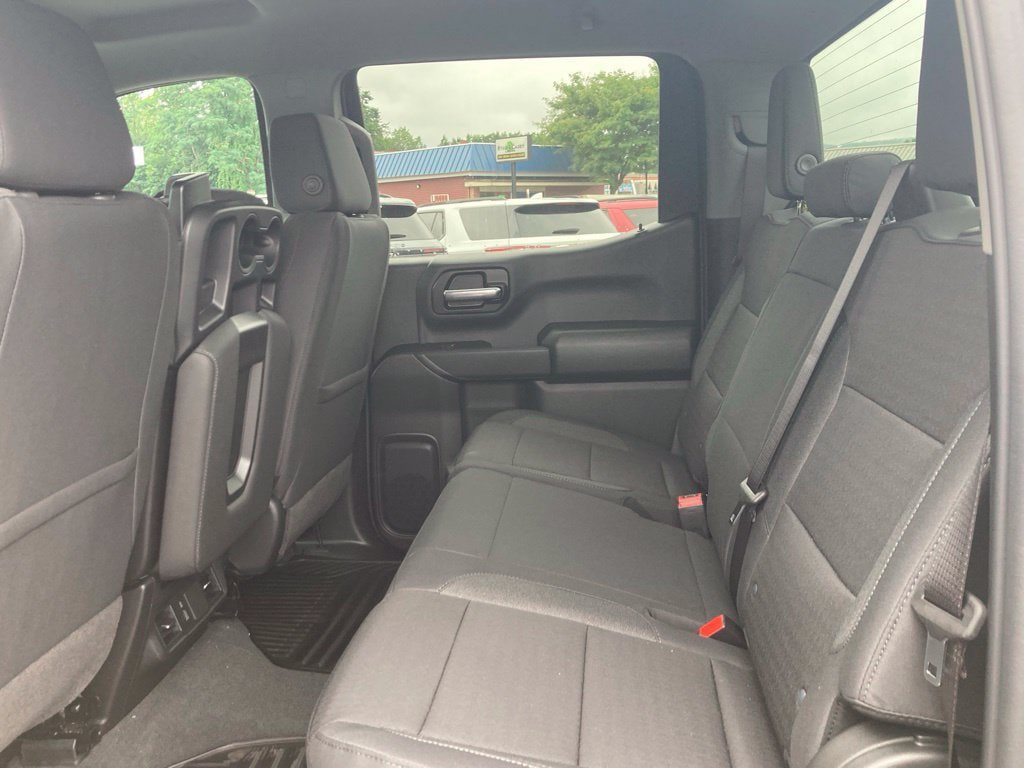 New 2026 Chevrolet Silverado 1500 Custom w/ Turbomax Blackout Package AWD/4WD image 18