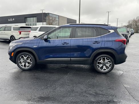 Certified 2023 Kia Seltos EX image 6