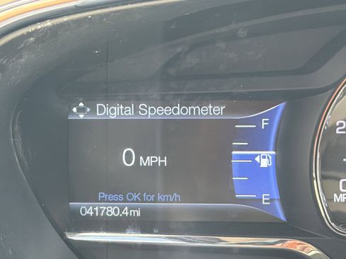 Used 2016 Lincoln Navigator Select RWD image 33