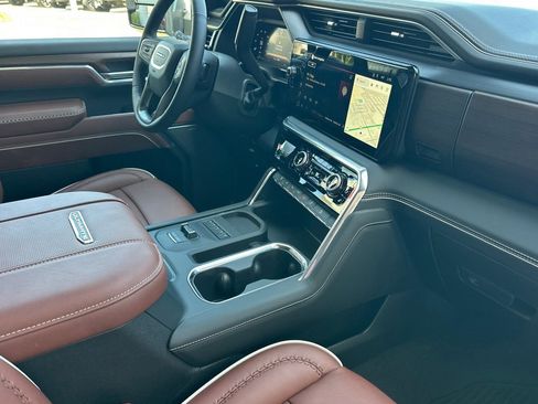 New 2026 GMC Sierra 2500 Denali Ultimate w/ Max Trailering Package AWD/4WD image 16