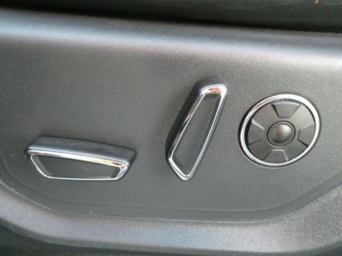 Used 2022 Ford F350 Platinum image 25