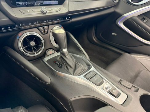 Used 2018 Chevrolet Camaro SS RWD image 30