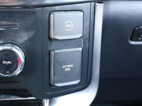 Used 2024 Ford F150 Platinum w/ Equipment Group 702A High image 27