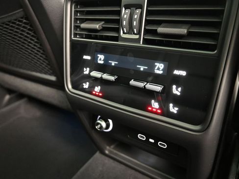 New 2026 Porsche Cayenne image 18