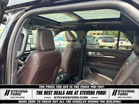 Used 2025 Ford Explorer Platinum AWD/4WD image 33