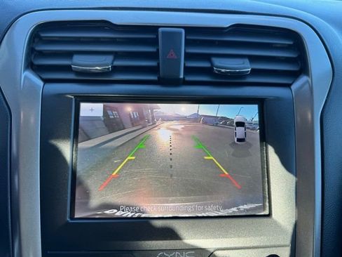 Used 2020 Ford Fusion SEL image 11