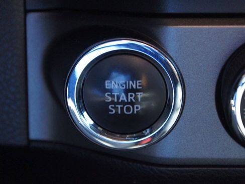 Used 2017 Toyota Tacoma TRD Pro AWD/4WD image 9